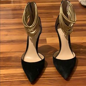 Vince camita black suede pumps